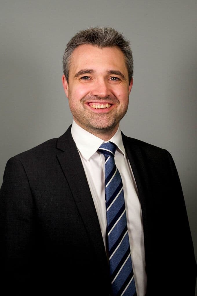 Dr David Moody