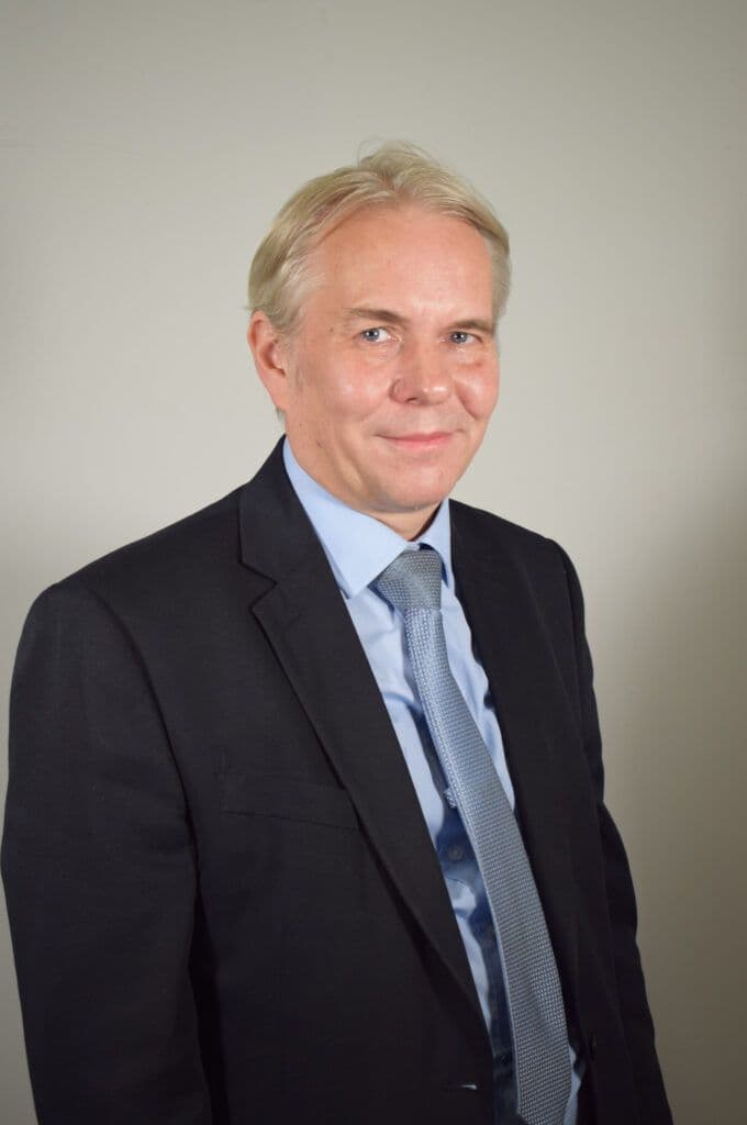 Dr Jonathan Wakelin