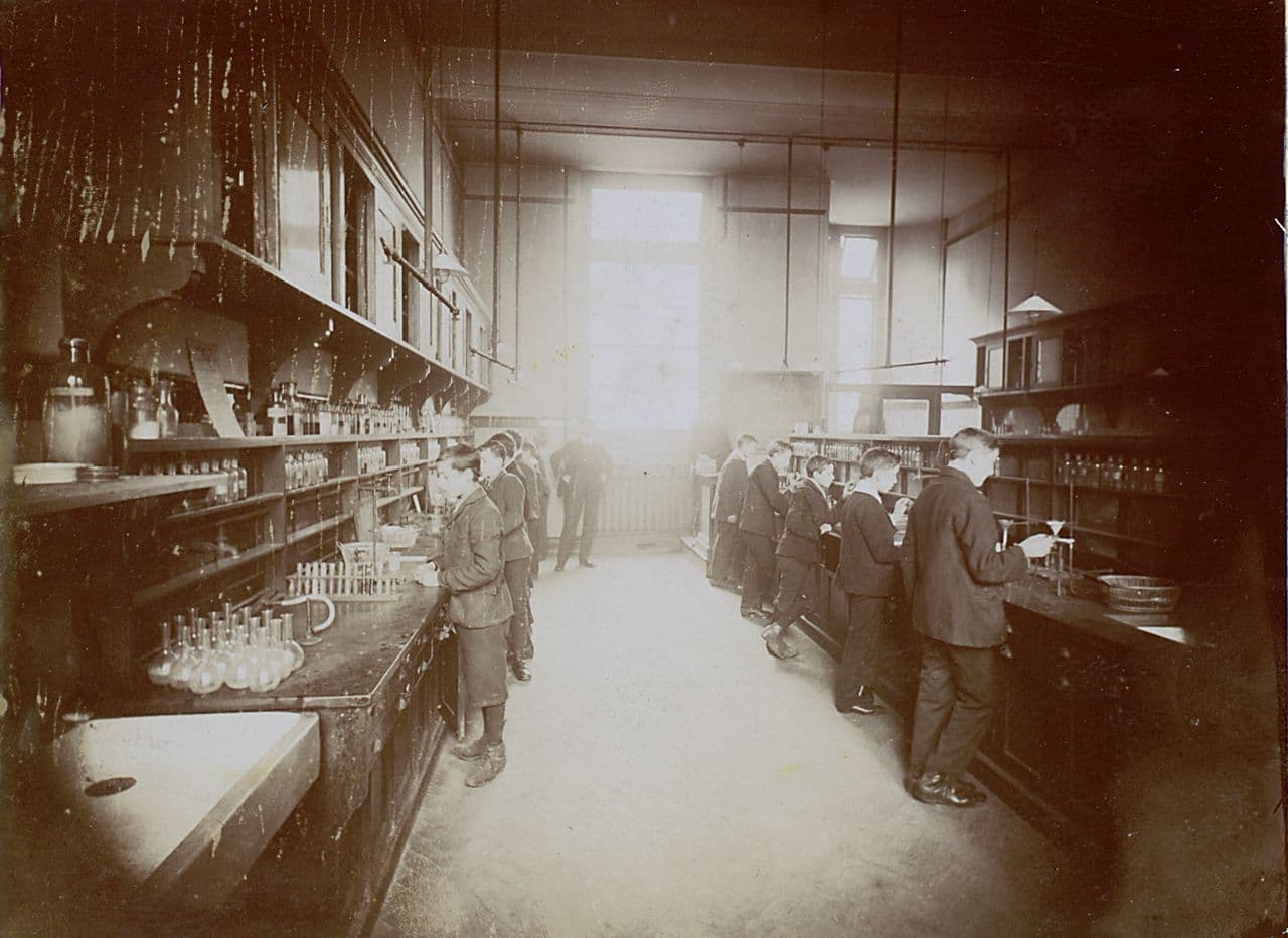 JFS Bell Lane science laboratory